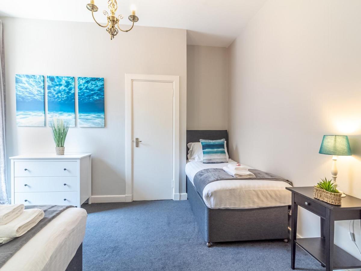 Pass The Keys Spacious And Homely Flat On The Royal Mile Edinburgh Exterior photo